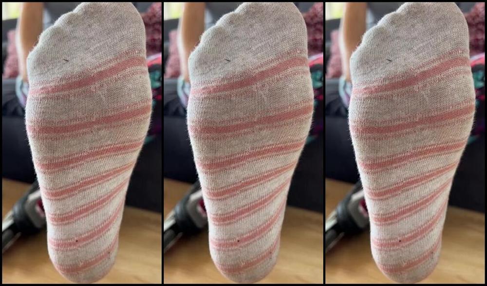 Cute Lily F33T Nicknamed Cute Lily F33T 06 16 2023 Onlyfans Video Sweaty So Wet That I Cant Take My Socks Off Should I Make Some