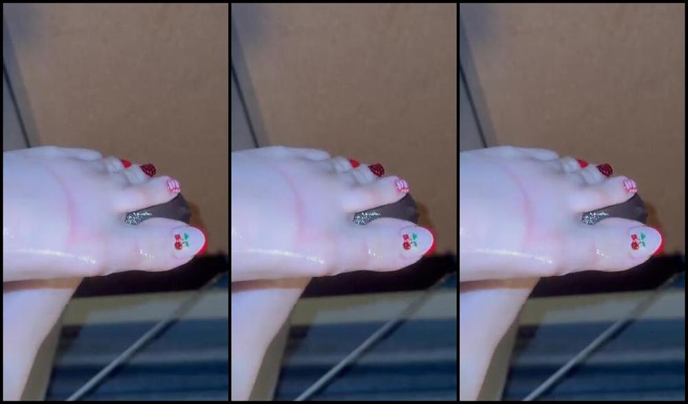 Dafootgoddess1 11 26 2024 Onlyfans Video Could You Imagine If This Dildo Was You