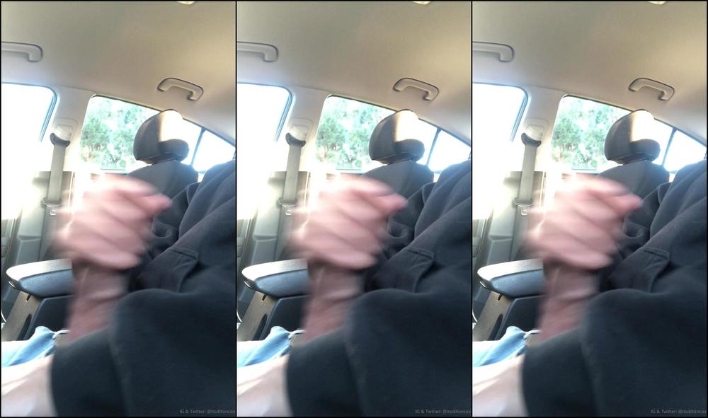 Itsdilloncox X Public Masturbation