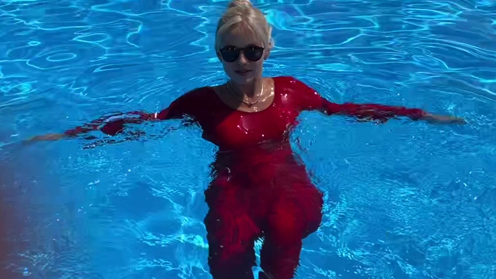 Alexagrey Wet Spandex Suit And Outdoor Shower