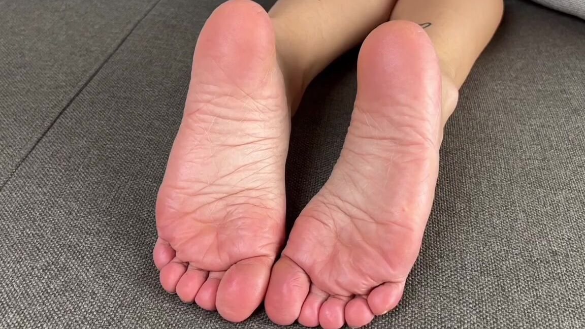 Goddess Claire Nicknamed Goddessclair 12 18 2022 Onlyfans Video Have Yourself A Merry Licky Christmas