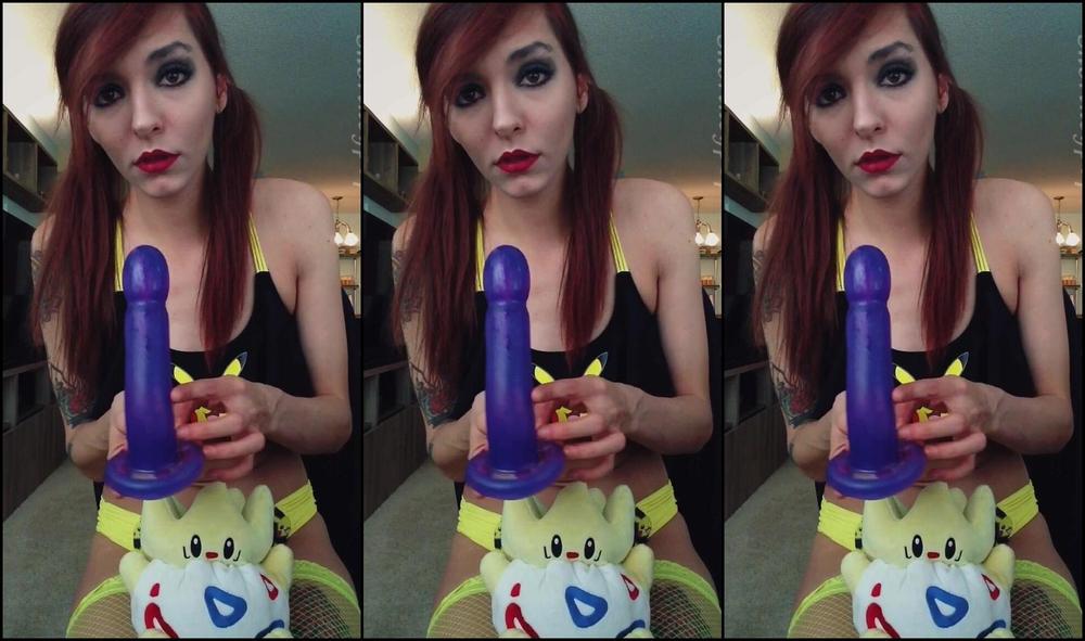 Cosplay, Deepthroat, Redhead, Tattoos, Teens snortneypoptart hot anime girl trains throat for stuffie ManyVids