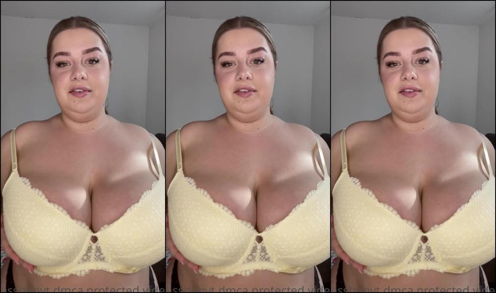 Alissbonyt Outgrown Lingerie Try On I M Trying Out This Format For The Month Hoping It Ll Ma