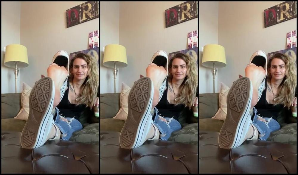 Thefantasychest Onlyfans The Converse Queen Bonus Session And A Very Happy B Day To My Little Funk Sole Lover You Know 1P