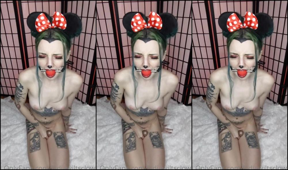 Lydiawiltsclown Simply Ear Resistible