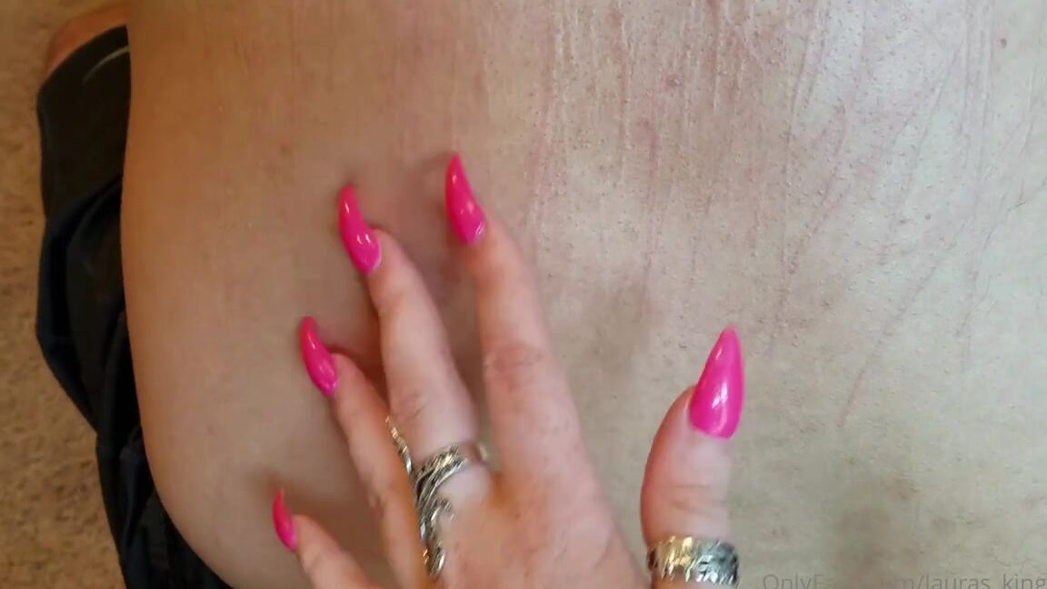 Lalalaura Nicknamed Lauras Kingdom 06 29 2020 Onlyfans Video Lauras Slave Scratch