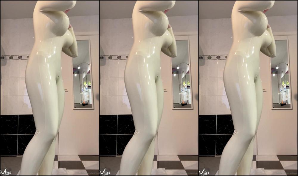 Mfetilicious This Morning Getting Dressed For My Photoshoot In Urbex Style At An Abandoned Clinic W