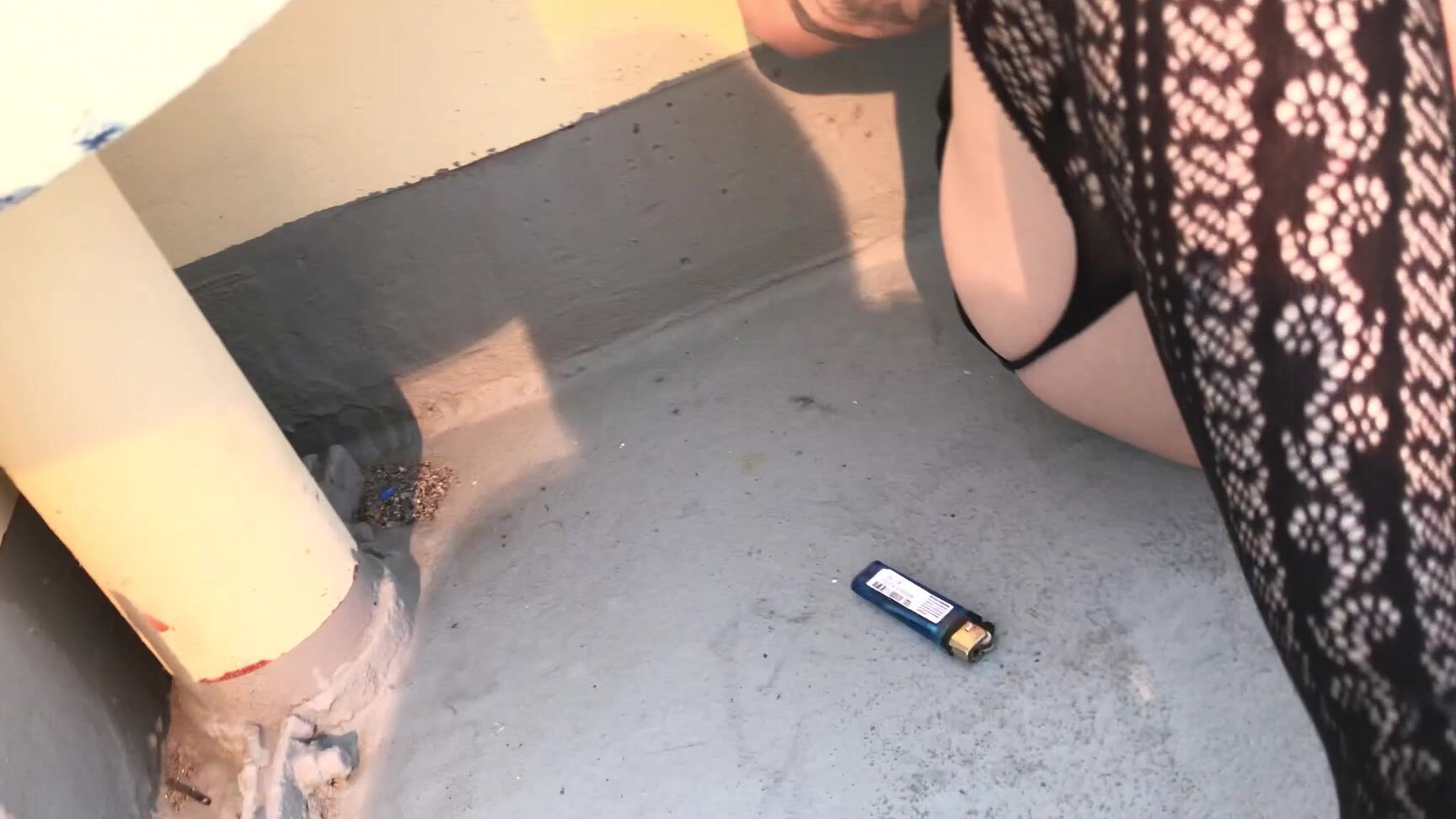 Public Flashing, Public Nudity, Public Outdoor, Smoking sheenar being naughty on the las vegas strip ManyVids