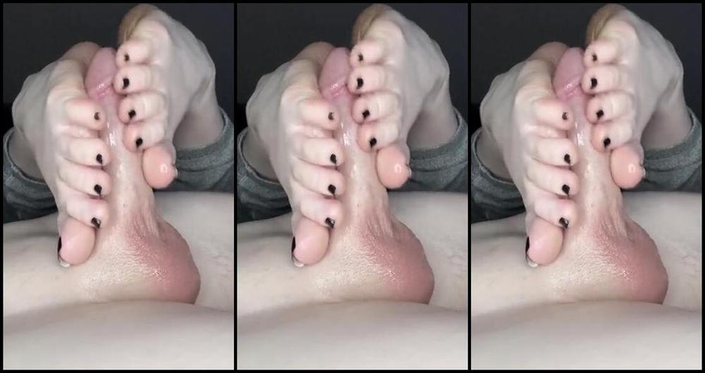 Nikkisoless 10 22 2024 Onlyfans Video He Loves Fucking My Feet