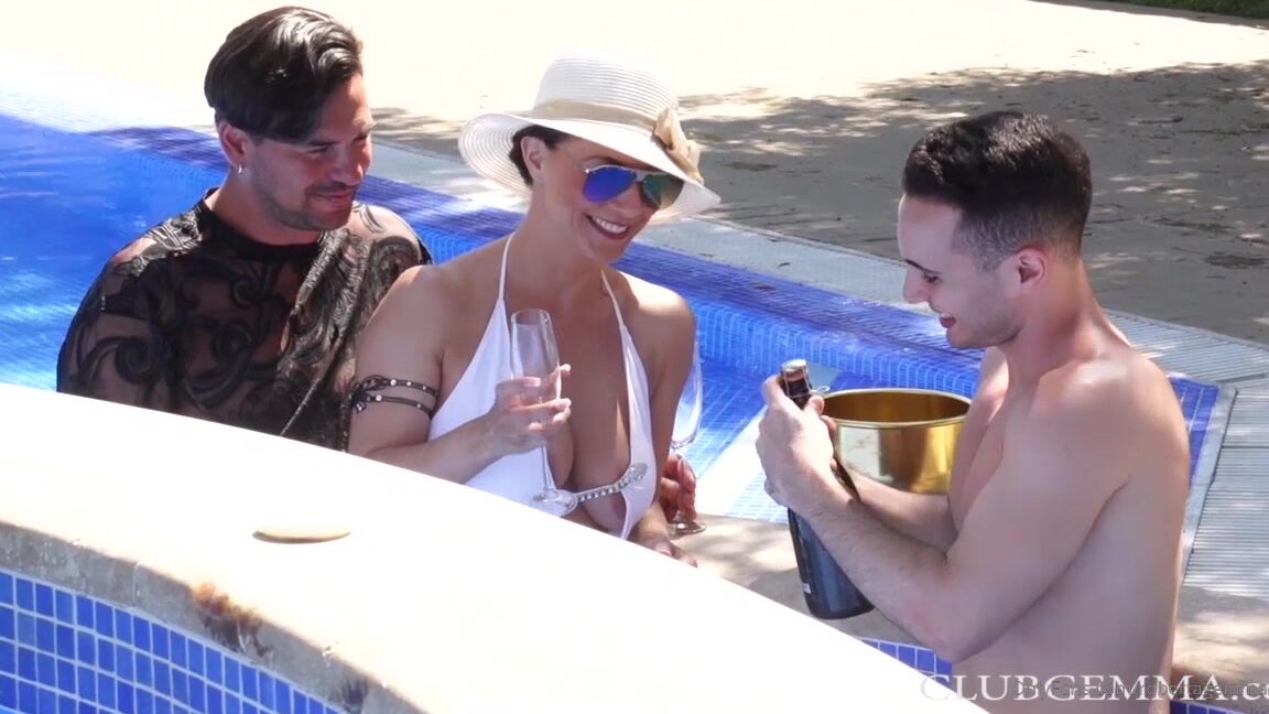 Robertagemma L Estate Del Clubgemma Non Vi Ha Abbandonato E Il Caldo Ritorna Nelle Vostre Parti Basse