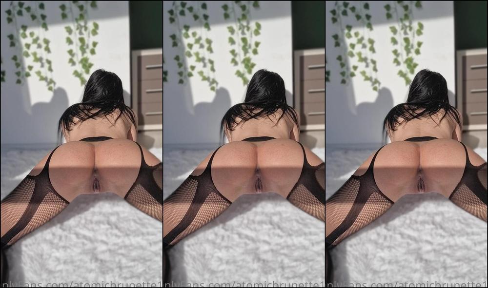 Atomicbrunette18 1 54