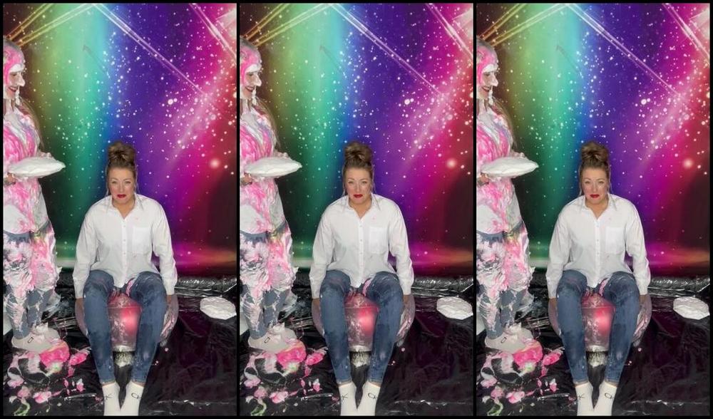 Bsmessybakery Nicknamed Bsmessybakery Onlyfans Thank You For Voting In My Monthly Outfit Poll Dressed In Our