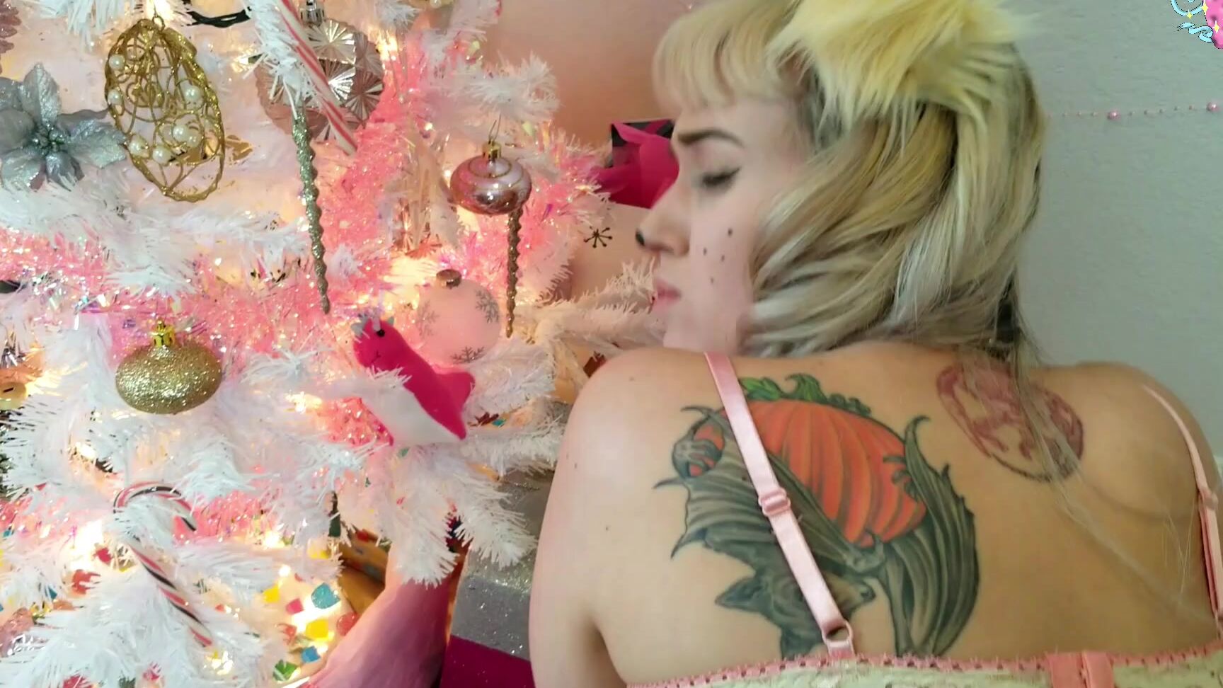 Caraday A Puppy For Christmas Manyvids