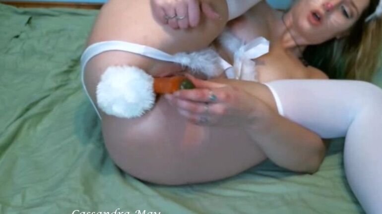 Cassandramayy Naughty Bunny Fucks Carrot And Lays Eggs