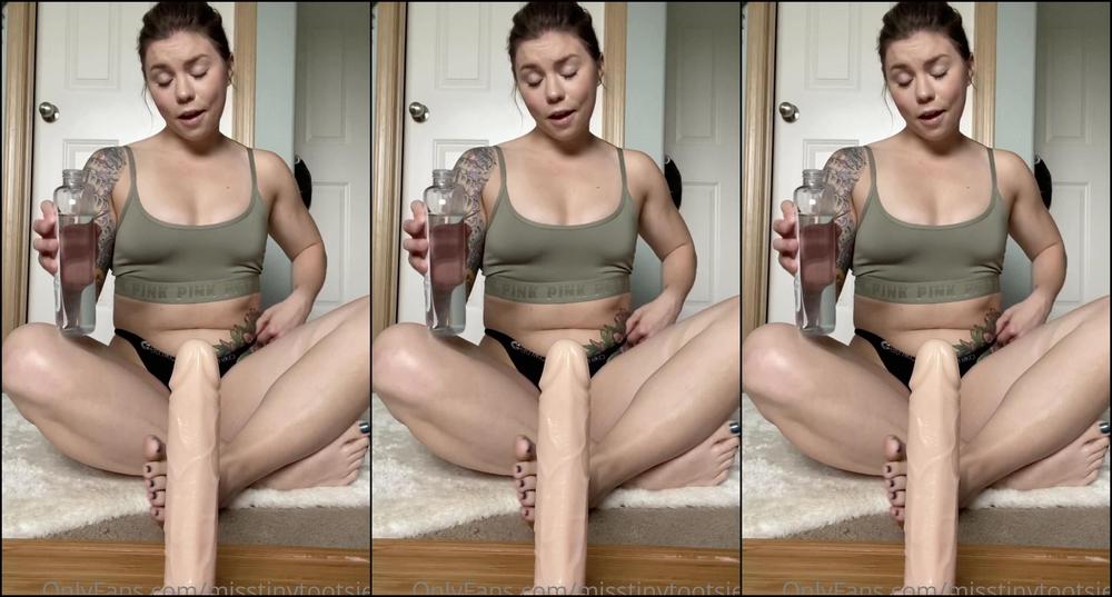 Misstinytootsies New Video Alert It S Your Turn To Be In Control J