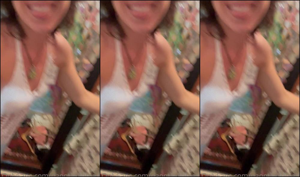 Naomiwildman Dressing Room Shenanigans Caught On Tape For You You Re Going To Love This Video