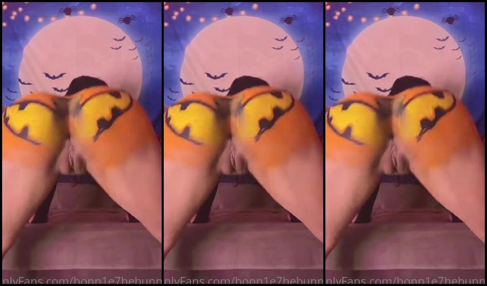 Ms Bonnie Aka Bonn1E7Hebunny Onlyfans Trick Or Lick Swipe Right For More Fun Ps My Cheeks Clapped So Much In This One That The Pai 1