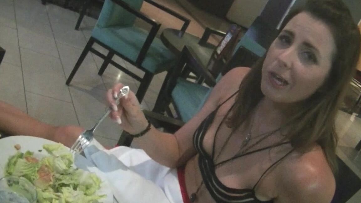 Eating, Chewing, Food, Swallowing / Drooling, Food Porn helenas cock quest helena eating 2 public restaurant ManyVids