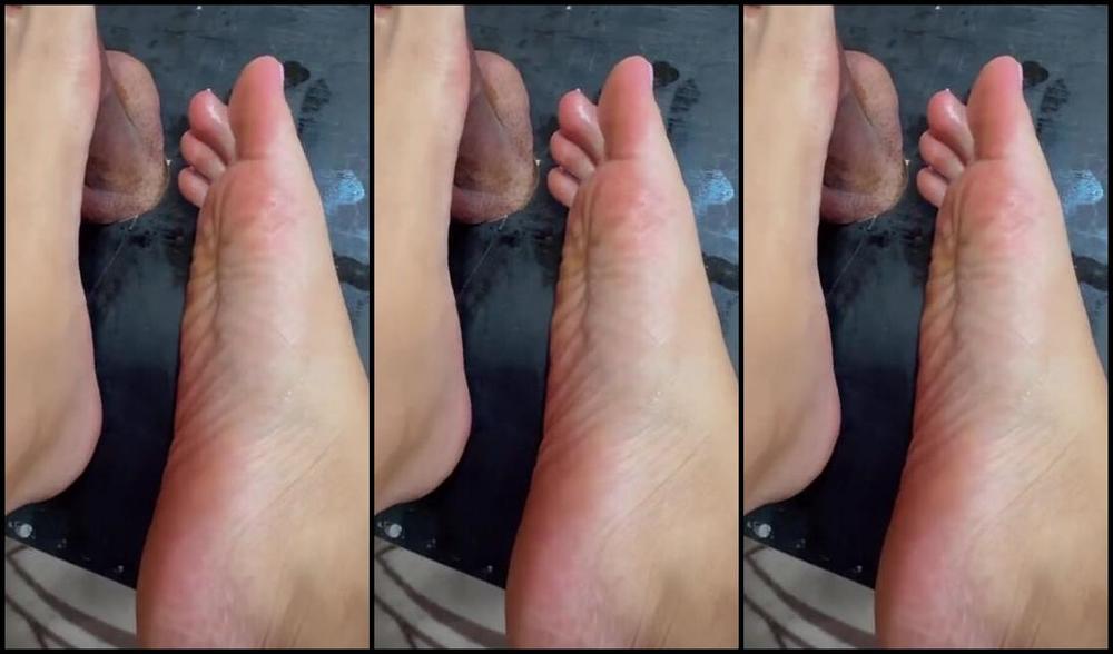 Queen Feh Nicknamed Queenfeh7 04 27 2025 Onlyfans Video Crush Balls Nada Melhor Que Usar Essas Bolinhas Inofensivas Para Poder Brincar Cada Passada De Sola