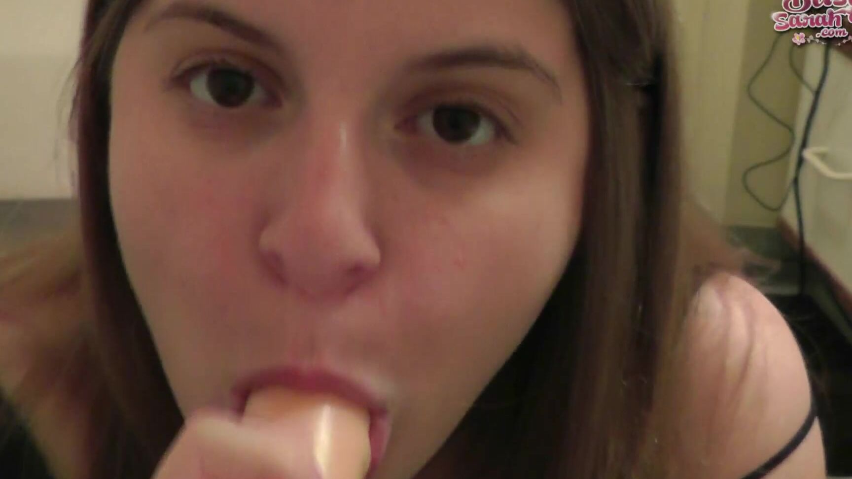 Sarah Rae Dildo Sucking