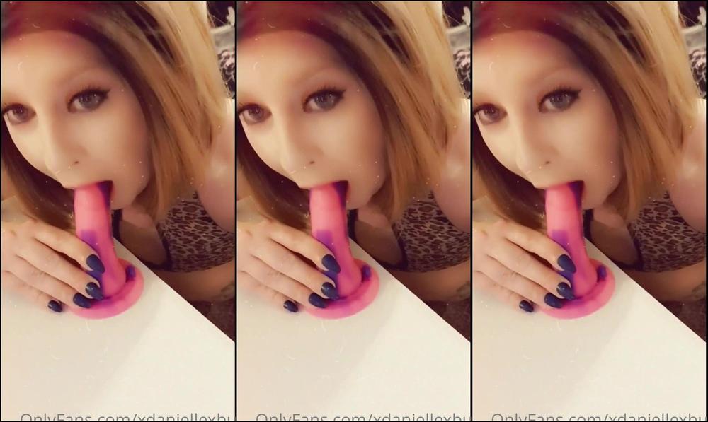 Xdaniellexbun My Fuck Machine Broke Off Its Stand Fuck