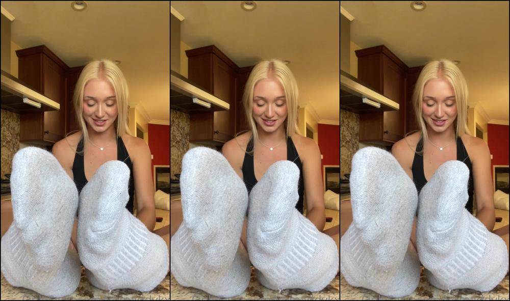 Xomaddykxo Wearing My Stinky Workout Socks Just For U And Ur Big Boner