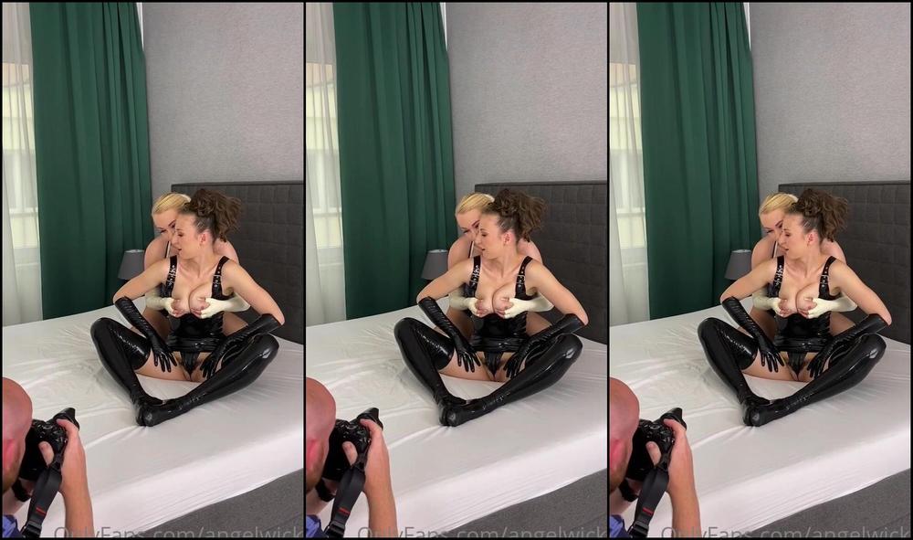 Angelwicky Backstage Latex Girl Girl