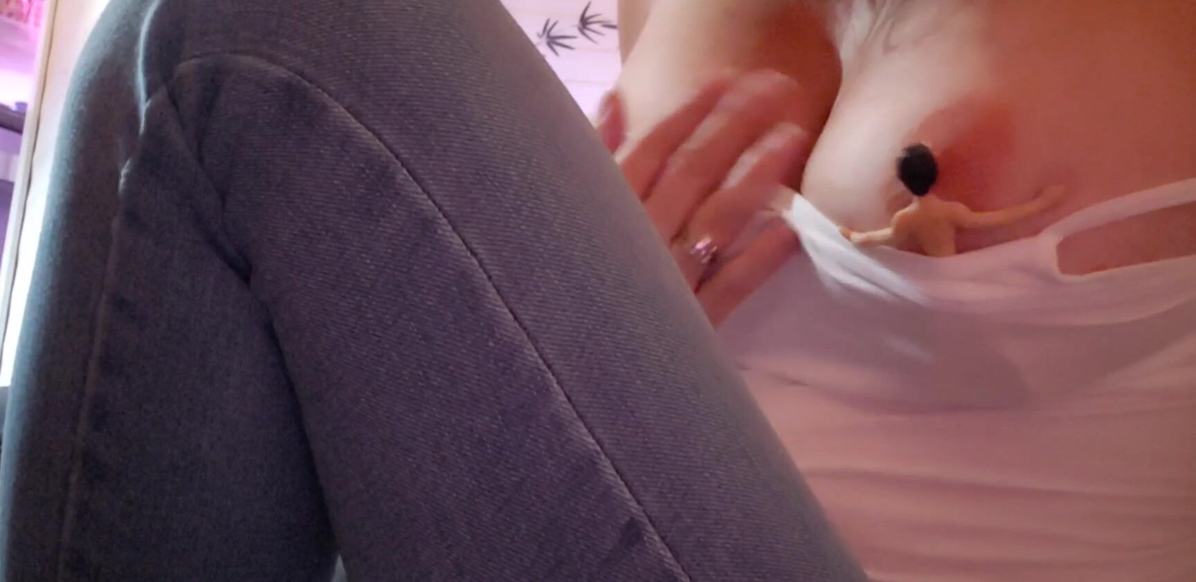 "Stormi Winters" milf, giantess, impregnation fantasy, unaware giantess, mommy roleplay giantess gets impregnated by tiny guy Manyvids