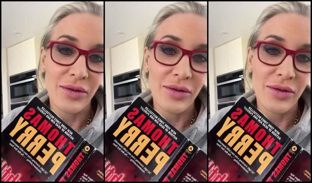 Goddesssevera Onlyfans Just Can T Put This Book Down