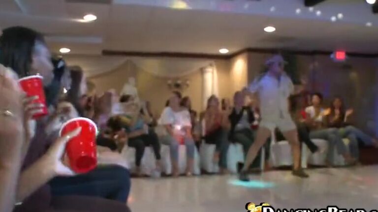 DANCING BEAR - Kendra Lane's Bachelorette Party was off Da Chain!!! PornHubPremium