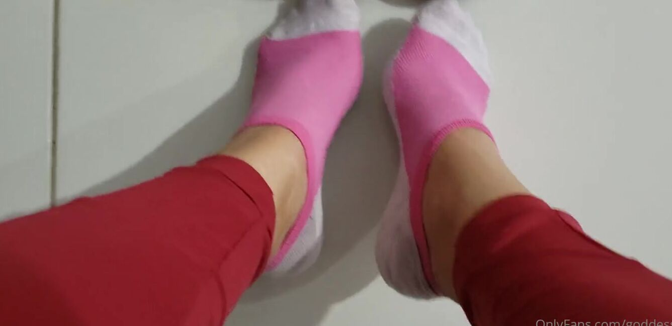 Goddess Tricia Nicknamed Goddesstricia 09 25 2023 Onlyfans Video Hoje Vamos Retirar A Meia Suada Do Crossfit