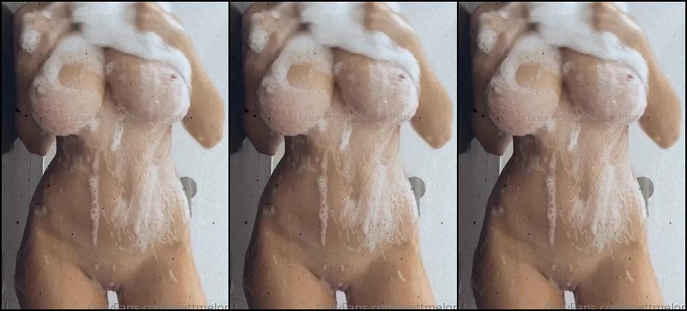 Wettmelons Video 13 Shower