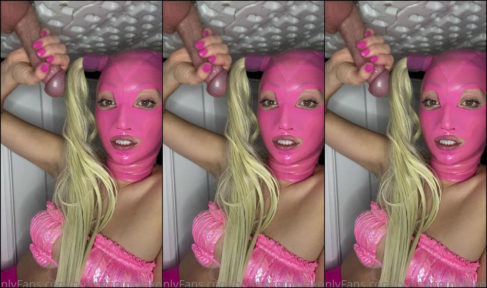 Prettyinpinkxoxofficial Getting My Makeup Done Under The Table Today