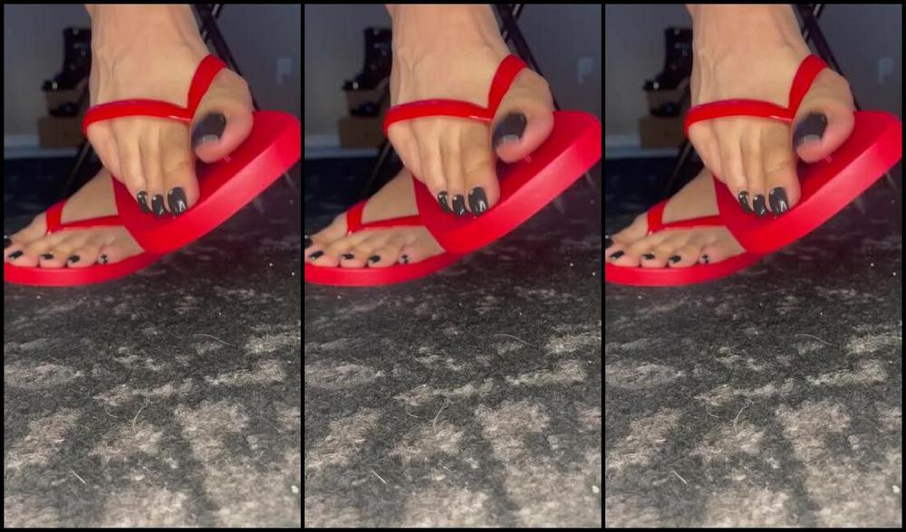 Lina S Feet Nicknamed Linacarina420 02 13 2025 Onlyfans Video A Little Red Flip Flop Dangle Clip