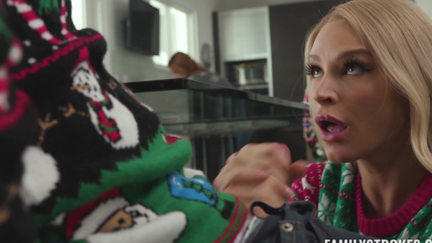 MILF, Hardcore, BJ, Gonzo, All Sex Sophia Locke And Emma Hix - Thanksgiving Dessert SiteRip