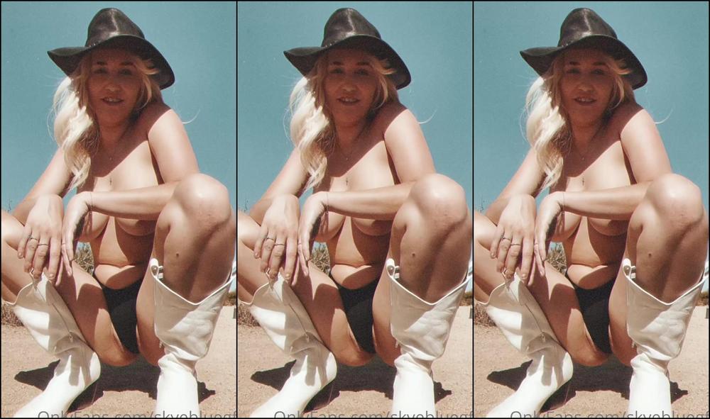 Skyebluegfe Dirty Talk Playing In The Desert