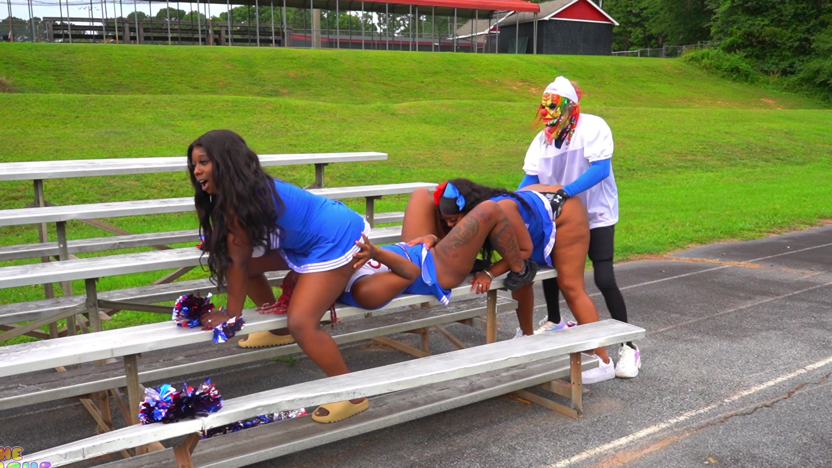 Gibbytheclown Star Quarterback Gets Laid Before Game