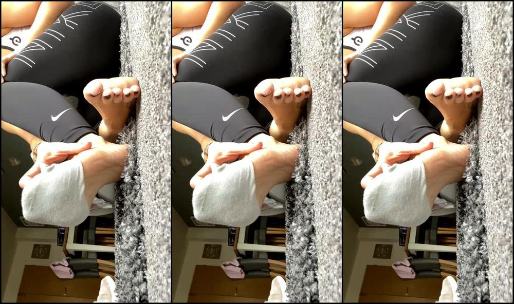 Goddesssuzie Stream Started At Am Removing My Sweaty