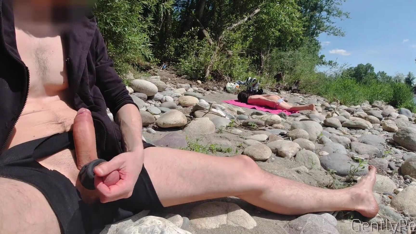 Мастурбация На Общественном Пляже Симпатичная Противная Девушка Заставляет Меня Кончить Pornhub Com