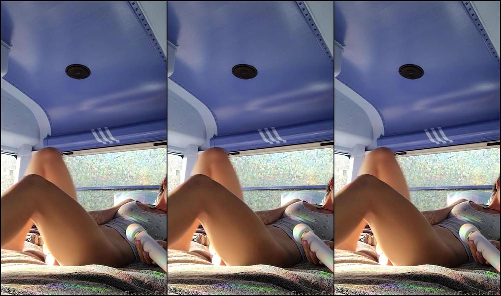 finnisfine-18-02-2021-2035648971-cleaning-my-dildo-w-my-mouth-played-with-myself-till-i-cam-on-my-dildo-then-i-clean-it-o