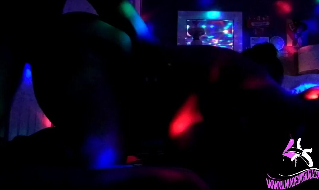 mademoohlala-14-07-2019-43674027-sorry-y-all-i-just-wanted-to-get-creative-with-the-lighting-here-lol