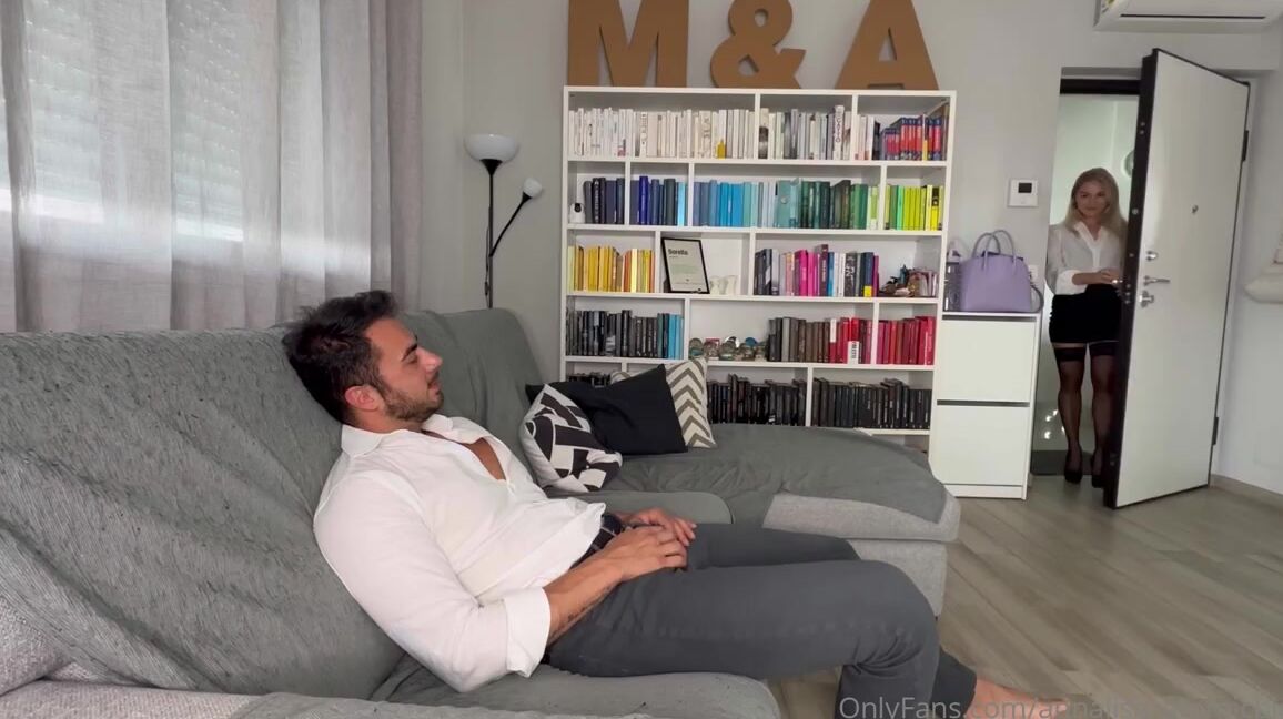 Annalisa Atomicblonde Onlyfans Mi Scopo Il Collega Dellufficio In Pausa Pranzo Lo Raggiungo A Casa In Segreto Dopo Averlop