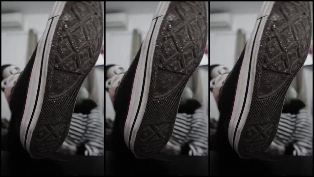 Goddess Ana Nicknamed Urfeetgirlofc Foot Fetish 07 17 2024 Onlyfans Video This Converse Is So Smelly Its For Sale If You Want To Buy Any Of My