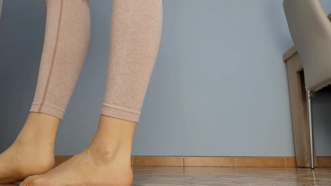 Masmr Onlyfans 7June Casual Walking Barefeet And New Pink Slippers Backless Floor Pov Fans Idea Enjoy M