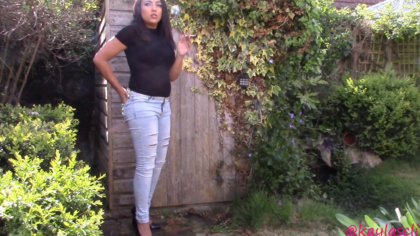 Kaylalouise Smoking Amp Slave Shoe Worship