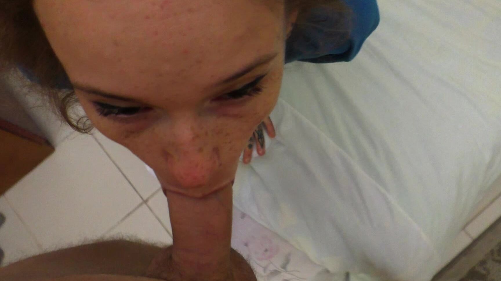 Ginger Sweetness Facefuck Stepsister In Long Coridor