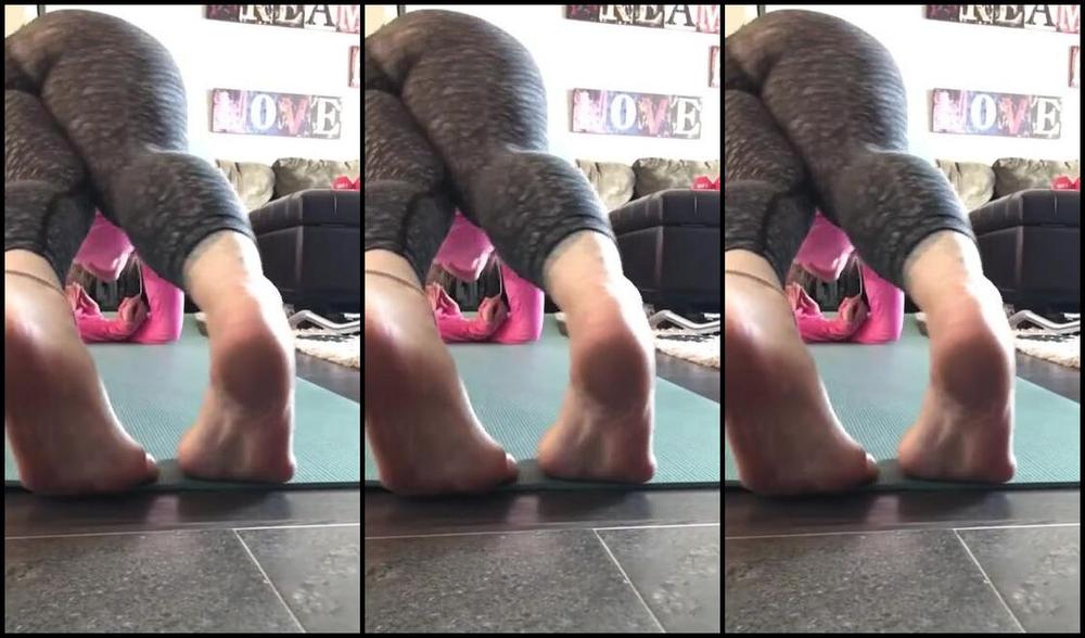 Thefantasychest Onlyfans I M About To Pump Up Your Weekend Xoxo Gwen 1P