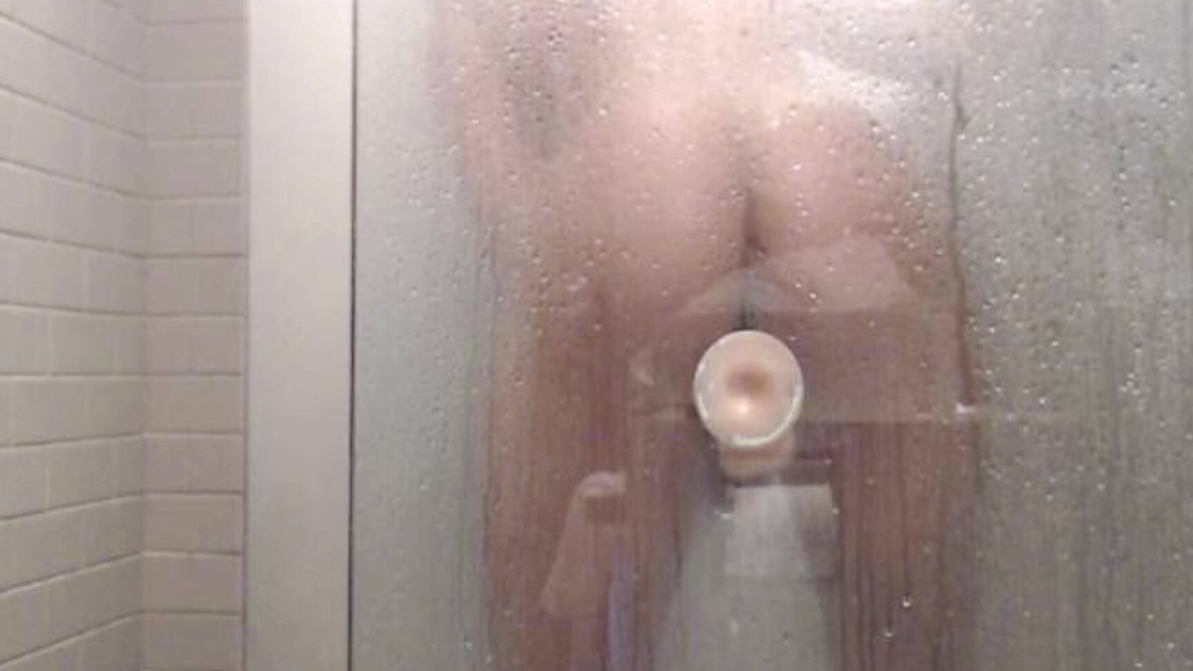 Asian,Dildo Fucking,Shower,Solo Female,Voyeur roseisstar x up close in the hotel shower ManyVids