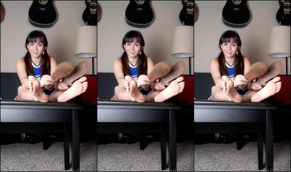 Thedavinagold Cheer Humiliation Pov The Hot Mean Cheerleader At School Is Paired Up With You For A Pro