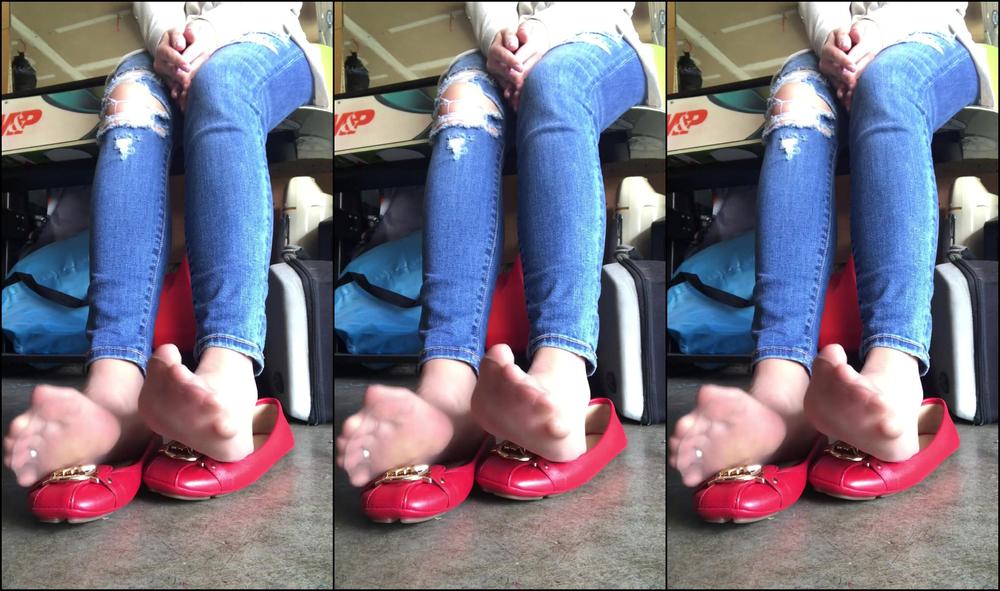 Apantyhoseobsessions Shoe Play Lovers This One For You Min Of Shoe Play In These Red Mk Flats Wearing She